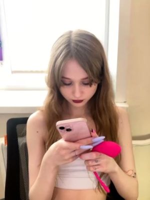 Amateur busty webcam teen babe - drtuber.com