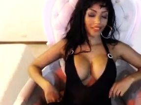 Leann amateur beautiful brunette with big boobs - drtuber.com
