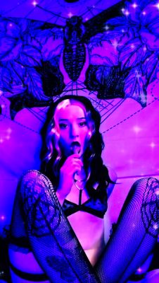 Hot amateur webcam teen masturbates for their fans - drtuber.com