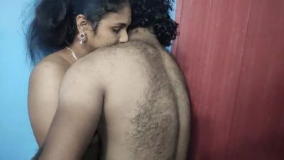 Hot Mallu Couple Lip Lock & Wild Sex - Long Kissing, Skirt Removal & Fucking - porntry.com - India