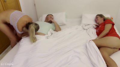 Girlfriend Sneaks Into Swinger Couple Bedroom To Fuck Husband - hclips.com