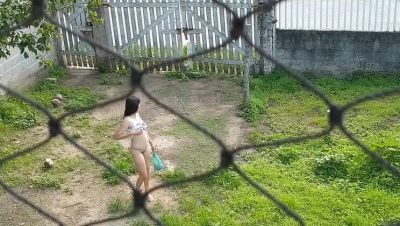 Naked Wife Flashing on Street - Brazilian Couple Outdoor Fun - porntry.com - Brazil