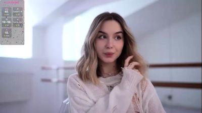 Blonde babe scarlet solo webcam - drtuber.com