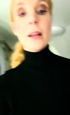 Cumshot amateur MILF suck and jerks dude in the bedroom - drtuber.com