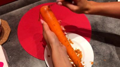 Amateur teen loves toys in her ass - drtuber.com