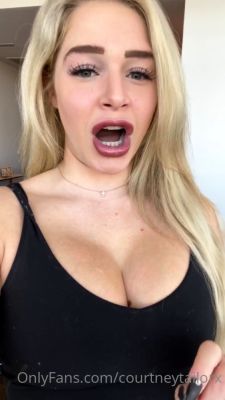 Amateur blond girl with big boobs getting fucked - drtuber.com