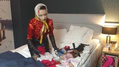 Hot MILF Wanilianna Wears Scarf & Stockings in 4K Amateur Video - xxxfiles.com