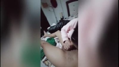 Hot Colombian Girlfriend Cheats with Her Man's Friend - Homemade Porn & Rimming - porntry.com - Colombia