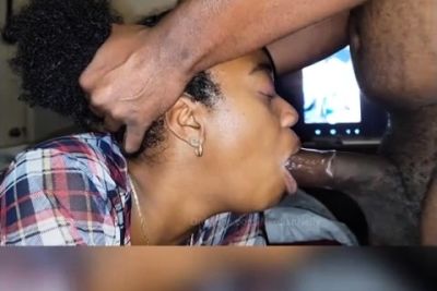 Amateur chick and her blowjob talent - drtuber.com