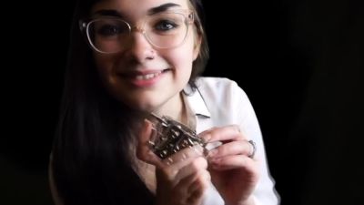 Amateur busty brunette masturbates and does hand job - drtuber.com