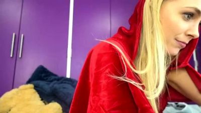 Amateur Blonde Teen Plays Solo with Toy Webcam Porn - drtuber.com