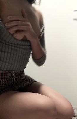 Amateur Webcam Babes Going Solo - drtuber.com