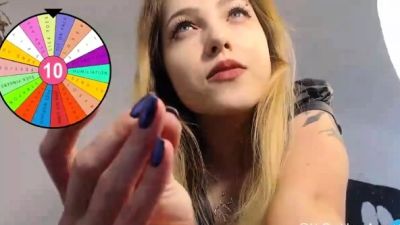 Amateur Webcam Teen Flashes Masturbates - drtuber.com