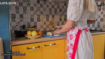 Amateur Home Porno. Hot Asian Housewife Love Fuck On Kitchen - hclips.com