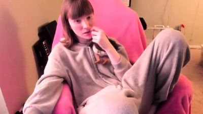 Brunette Solo Webcam Masturbation - drtuber.com
