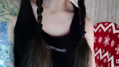 Hot amateur webcam teen masturbates for their fans - drtuber.com