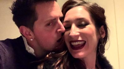 Amateur brunette doggystyle fucks a big cock - drtuber.com