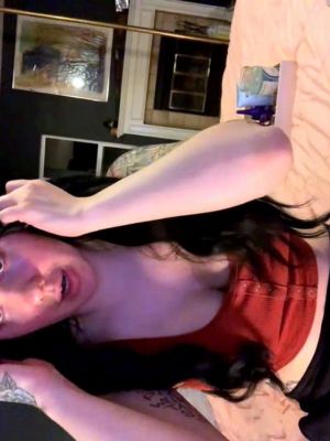 Hot brunette from squirt masturbating on webcam - drtuber.com