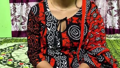 Desi Bhabhi Riya Chowdhury Fucked Hard in Doggy Style - Hot Indian Homemade Sex - veryfreeporn.com - Japan - India