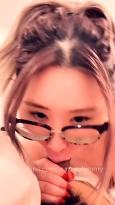 Asian amateur babe give a hot blowjob in POV - drtuber.com
