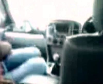 Asian Babe Gives Blowjob in a Car - Amateur Indonesian Video - drtuber.com - Japan - Indonesia