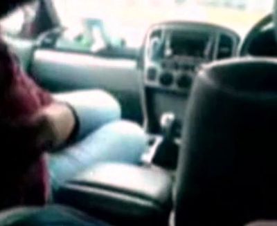 Asian Babe Gives Blowjob in a Car - Amateur Indonesian Video - drtuber.com - Japan - Indonesia