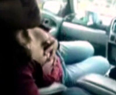 Asian Babe Gives Blowjob in a Car - Amateur Indonesian Video - drtuber.com - Japan - Indonesia