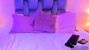 Hottest brunette solo webcam masturbation 2 - drtuber.com