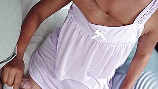 Sri Lankan hottie gives handjob, blowjob, and cowgirl on yam-sized boobed biotch in homemade XXX! - ah-me.com - Sri Lanka
