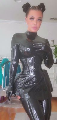 Amateur striptease and Solo masturbation - drtuber.com