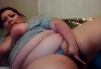 BBW Girl Pleasures Herself on Webcam - drtuber.com