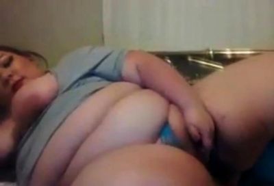 BBW Girl Pleasures Herself on Webcam - drtuber.com