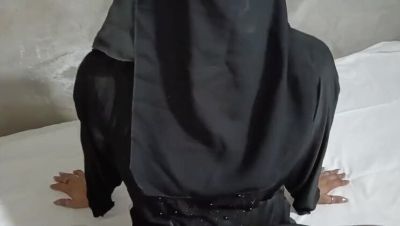 Desi Muslim Bhabhi Fucked Hard by Step-Cousin in Hotel - Homemade Hijab Sex - xxxfiles.com - India