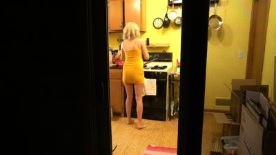 StripCamFun Blonde Amateur MILF Webcam for You - drtuber.com