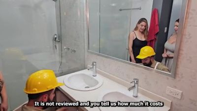 Hot Lesbian Couple Seduced By Muscular Plumber For Anniversary Threesome - veryfreeporn.com - Colombia