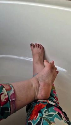 Amateur blondie solo anal masturbation - drtuber.com