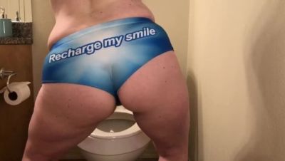 Lactating MILF with Hairy Pussy Gets Wet & Sucks Big Cock - Homemade Pee Fun - xxxfiles.com