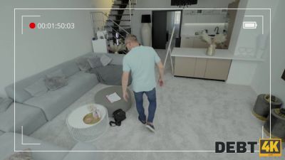 Debt Collector's Hidden Camera Show - Vip4k - hotmovs.com - Czech Republic