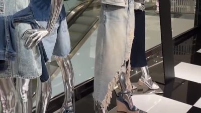 Hot Fitting Room Blowjob - Amateur Couple Public Sex - veryfreeporn.com