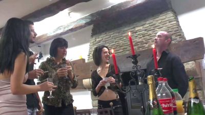 MILFs and babe in amateur group sex after dinner - drtuber.com