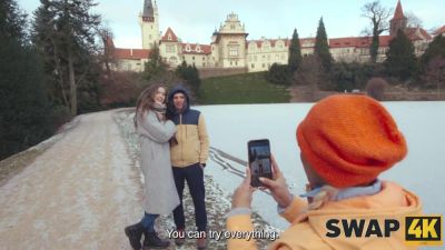 SWAP4K. A kinky couple had a hard threesome with a hot girl, her boyfriend watched through the glass - hotmovs.com