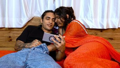 Indian Couple Fucks Hard After Watching Porn - Rough Hindi Sex with Aaka & HOTMASTI - veryfreeporn.com - India
