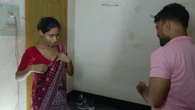 Hot Indian Housewife Fucks Husband in Doggy Style - Desi Bhabhi Homemade Sex - porntry.com - India