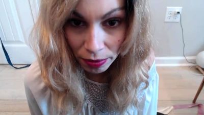hot amateur milf giving blowjob and getting fucked - drtuber.com