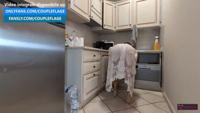 Hot Italian MILF Cheats on Husband with Big Cock Plumber - Homemade Fuck - veryfreeporn.com - Italy