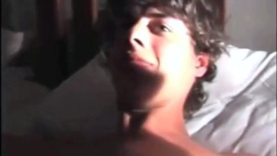 Verfuert's Bareback Amateur Twink Handjob - drtuber.com