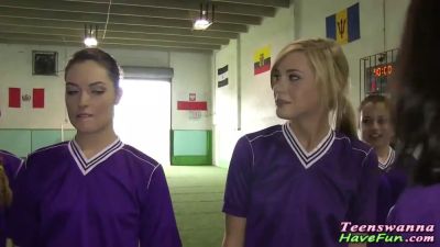 Teenage amateur lezzies lick - sexu.com