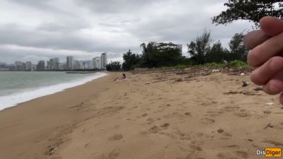 Katty West And Verified Amateurs - Babe Can I Cum On Your Tits? - Public Cock Flashing On The Beach - hclips.com