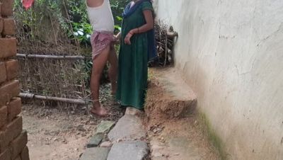 Hot Indian Wife Fucks Husband in Morning - Desi Couple Sex - veryfreeporn.com - India