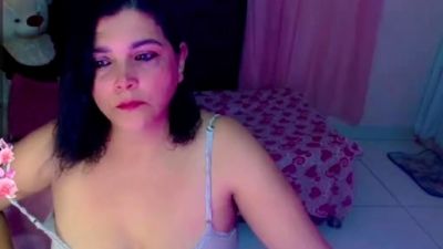 Amateur busty brunette masturbates and does hand job - drtuber.com